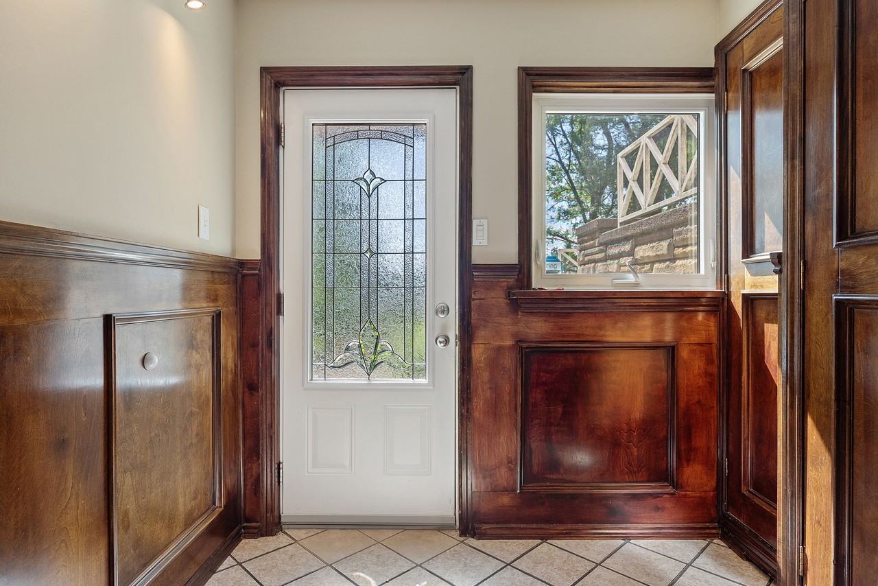 40 Catalina Drive - Photo 2 of 17