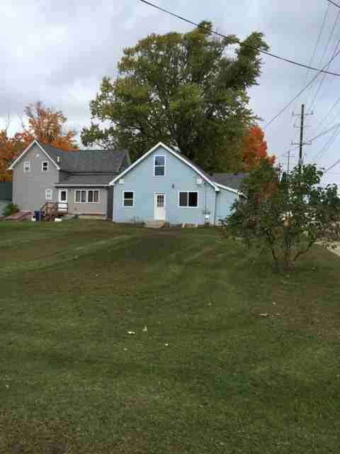 201 Cottage St - Photo 2 of 4