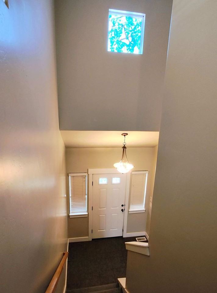 9012 S Quarry Stone Way - Photo 3 of 33
