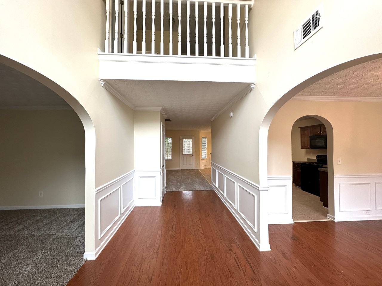 655 Belle Grove Dr - Photo 3 of 26