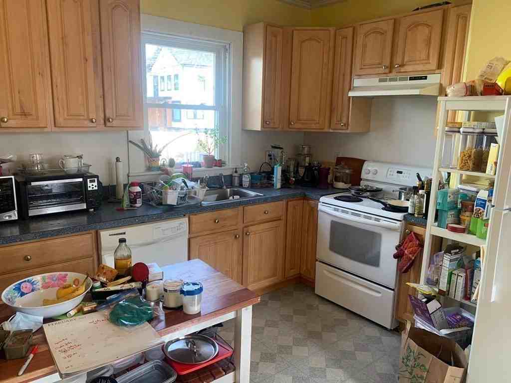 87 Walker St #1 - Photo 2 of 8