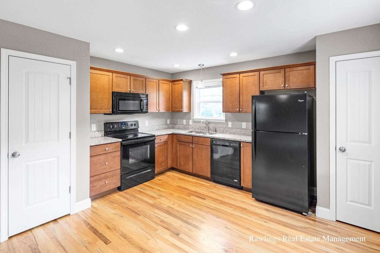 328 Old Fort Rd - Photo 6 of 20