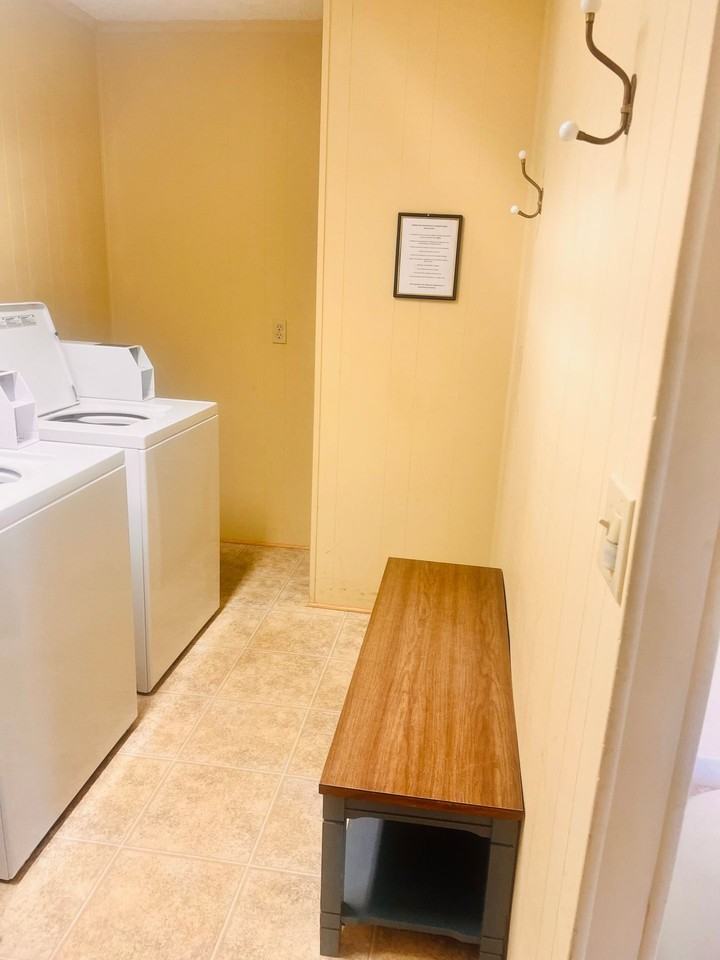 Timberlane Apartments in Rosewood - Photo 3 of 4