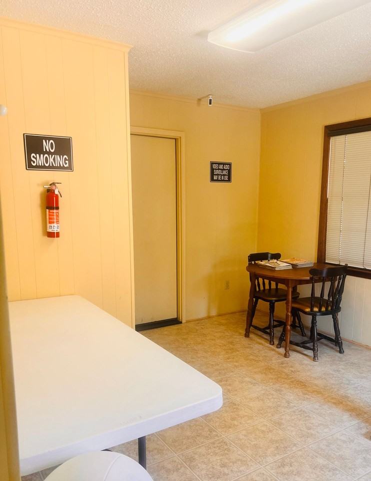 Timberlane Apartments in Rosewood - Photo 4 of 4