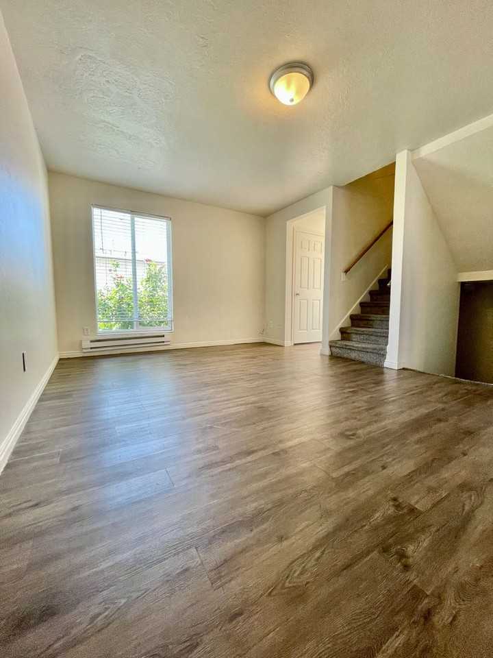 1554 Monroe Blvd Apt D3 - Photo 6 of 41