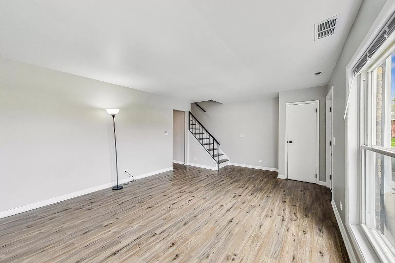 1503 Mckool Ave - Photo 2 of 19