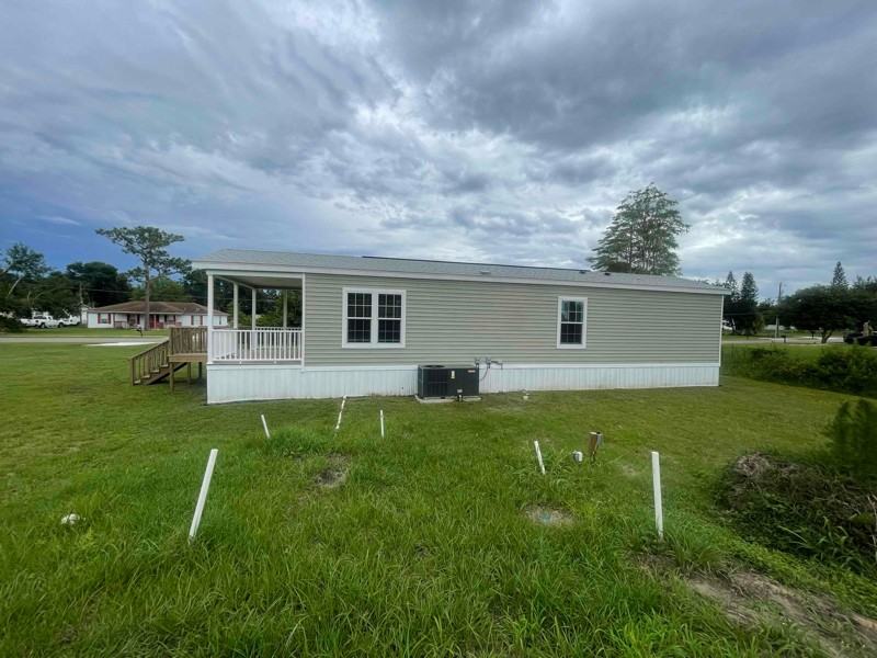 14545 Congress St - Photo 4 of 11