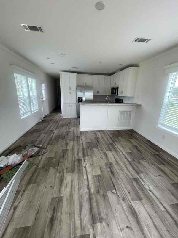 14545 Congress St - Photo 5 of 11