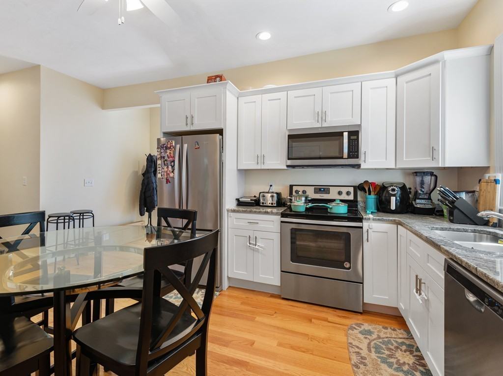 11 Hadwen Rd #2 - Photo 3 of 5