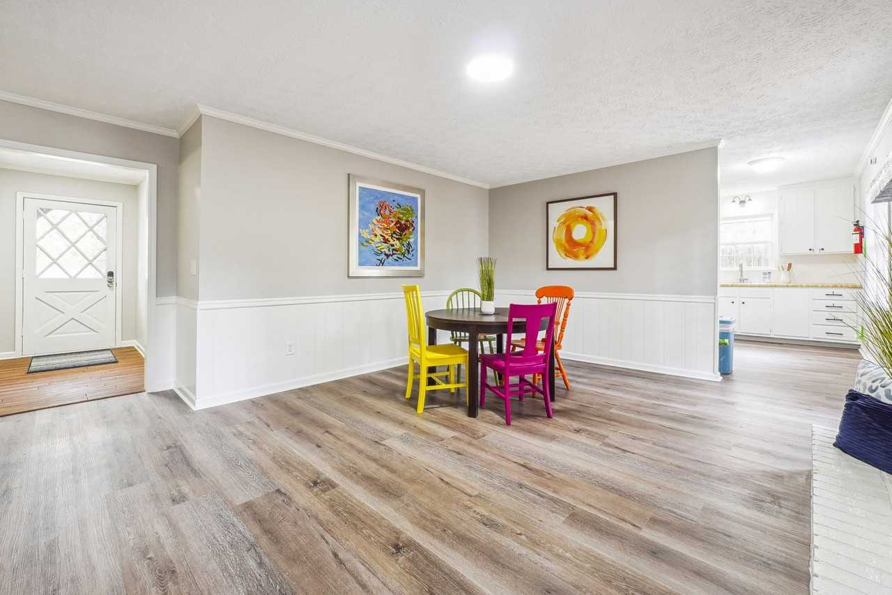 Country Ct Nw - Photo 3 of 9