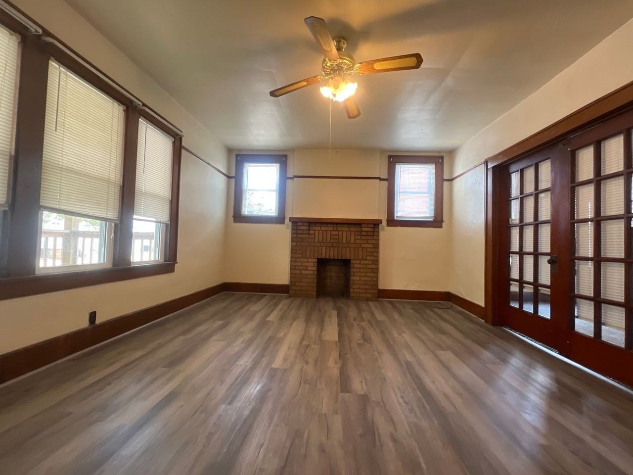 233-235 Grant Avenue - Photo 2 of 17