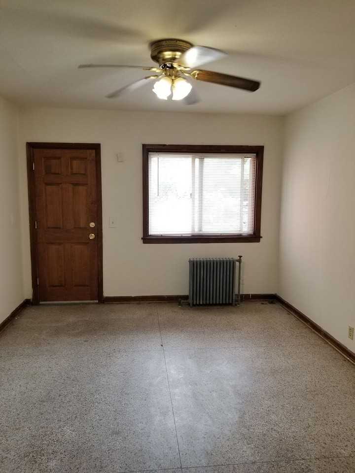 2617 E Johnson St - Photo 6 of 8