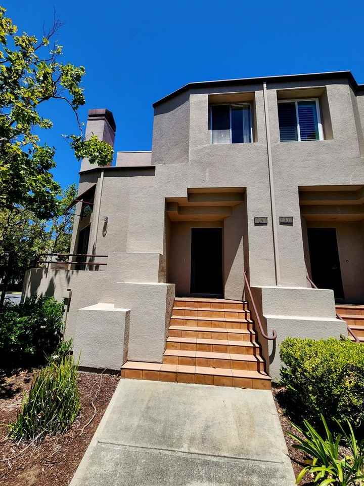 29 E Court Ln - Photo 3 of 26