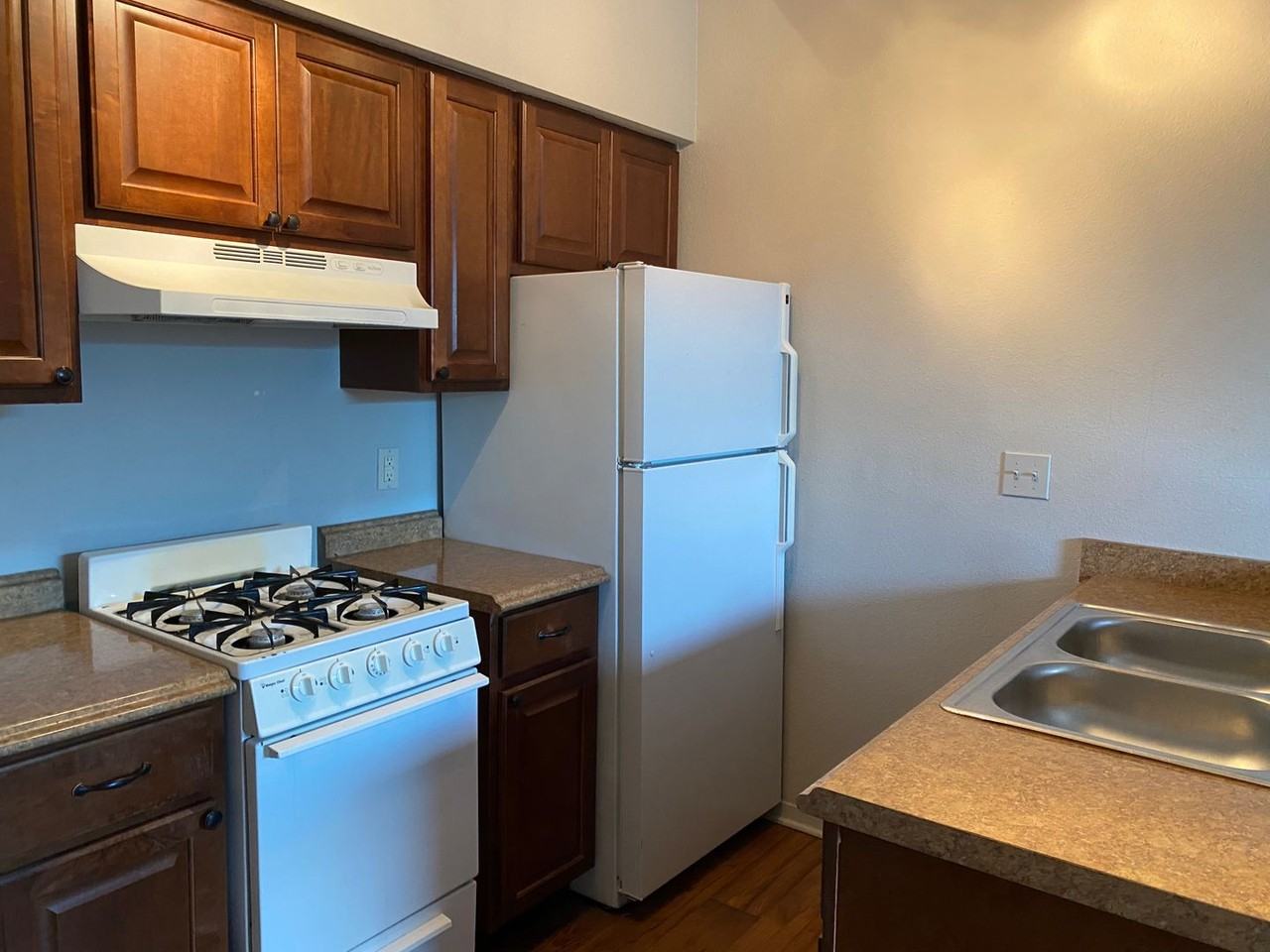 3812 Speedway #202 - Photo 4 of 11