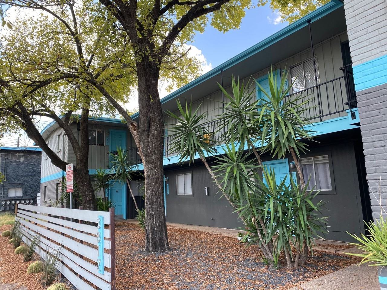 3812 Speedway #202 - Photo 7 of 11