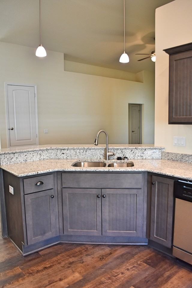 211 Brandywine Rd - Photo 7 of 35