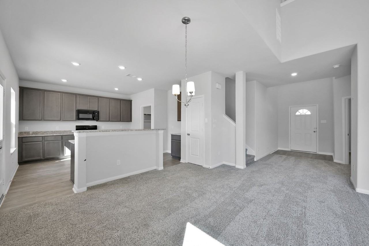 2140 Cedar Bend Dr - Photo 2 of 42