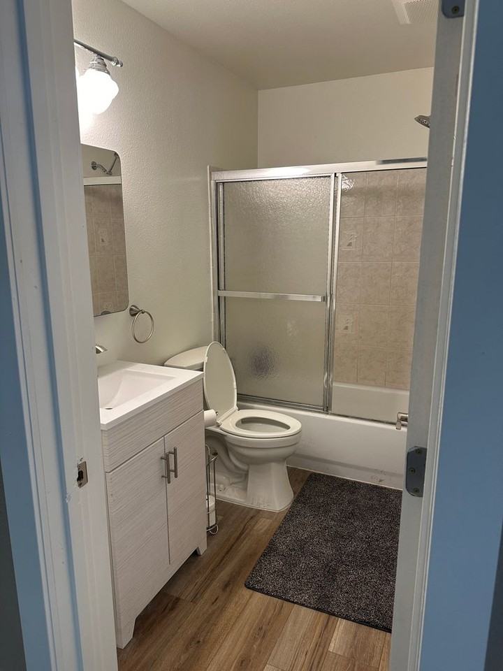 1400 W 47th Ave - Photo 4 of 24