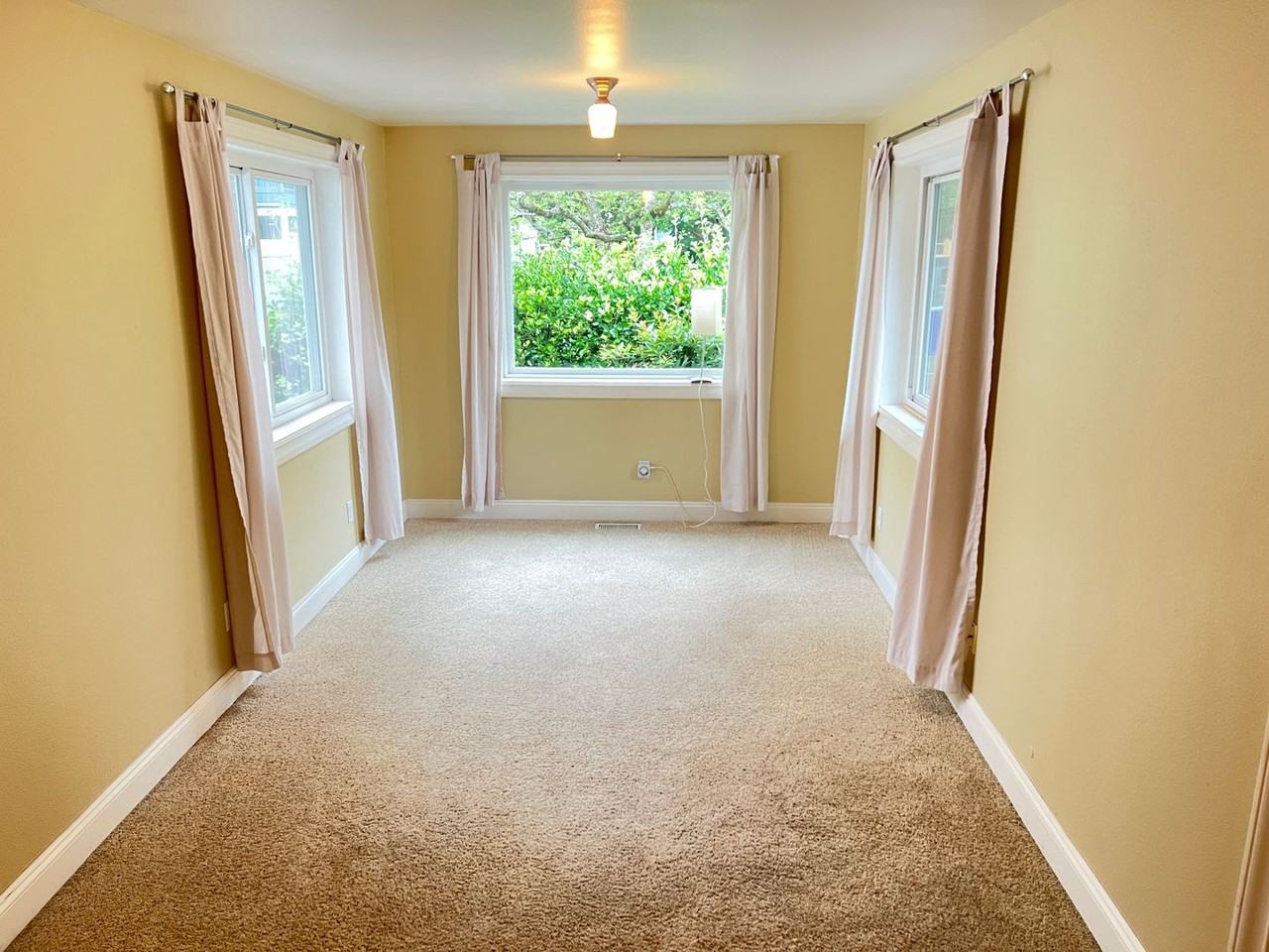 7202 N Oatman Ave - Photo 3 of 17