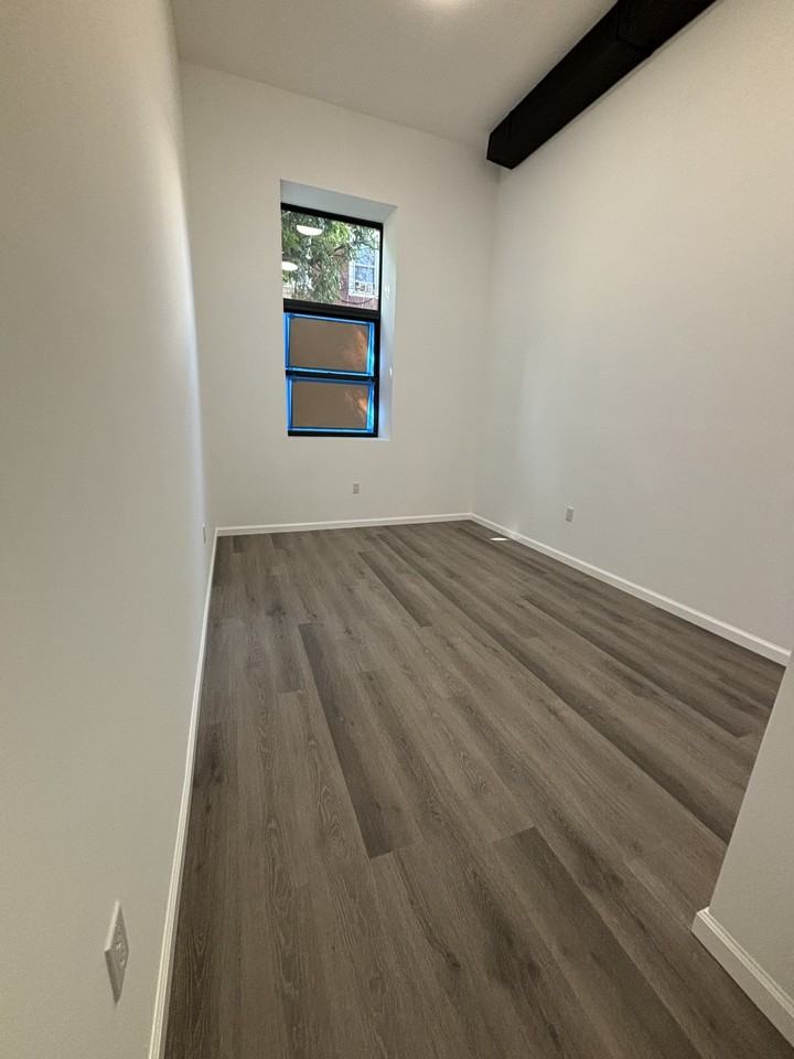 24 Elm St #202 - Photo 3 of 5
