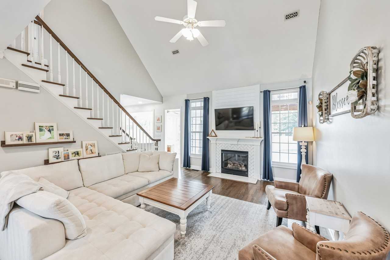 8009 Burgwyn Ln #NA - Photo 2 of 35