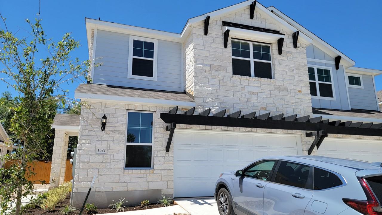 1527 Fenton Hill Dr #1527 - Photo 3 of 18