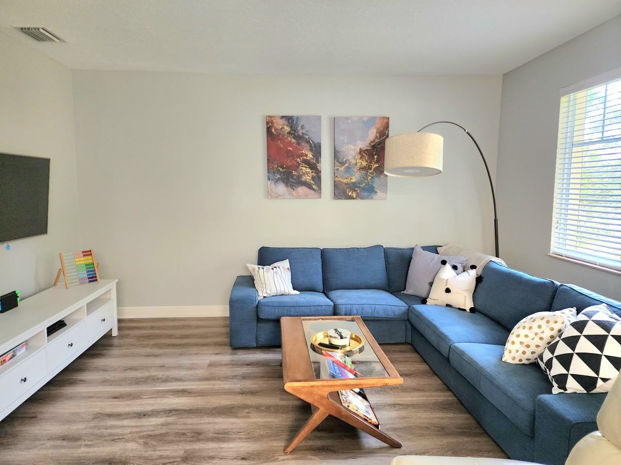 583 Nw 35th Pl #NA - Photo 6 of 26