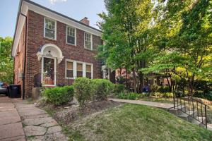 featured image of 7050 Amherst Ave