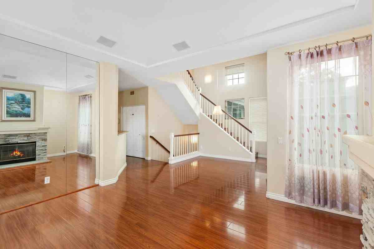 12085 World Trade Dr - Photo 5 of 25