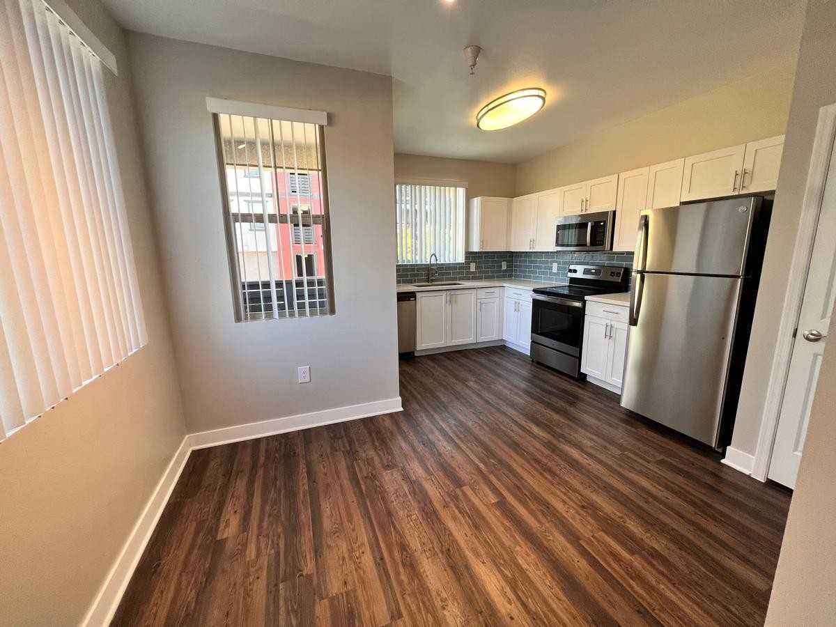 16613 Foothill Blvd - Photo 6 of 50