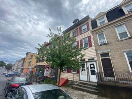featured image of 706 Northampton St