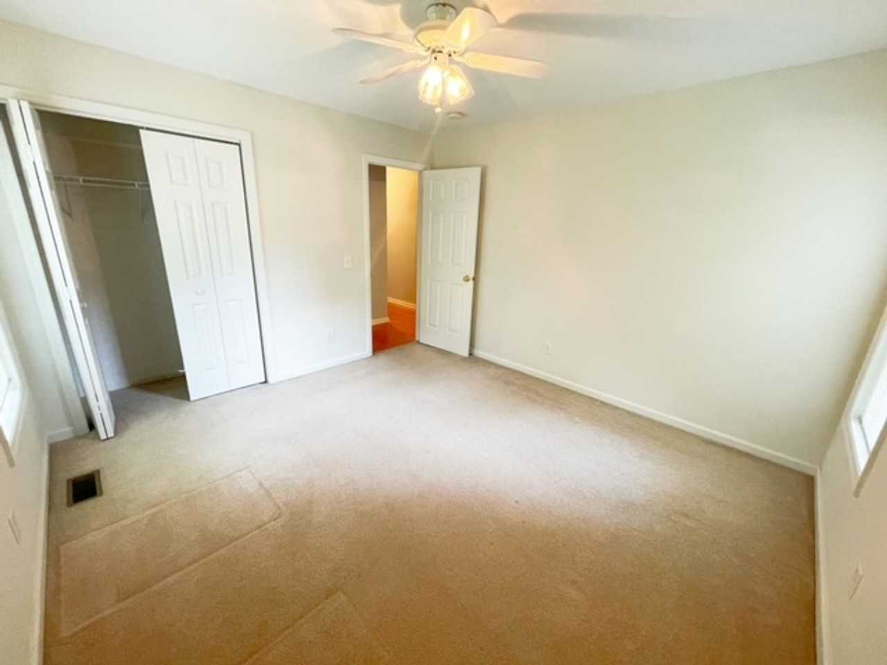 106 E Luther Ave - Photo 5 of 13
