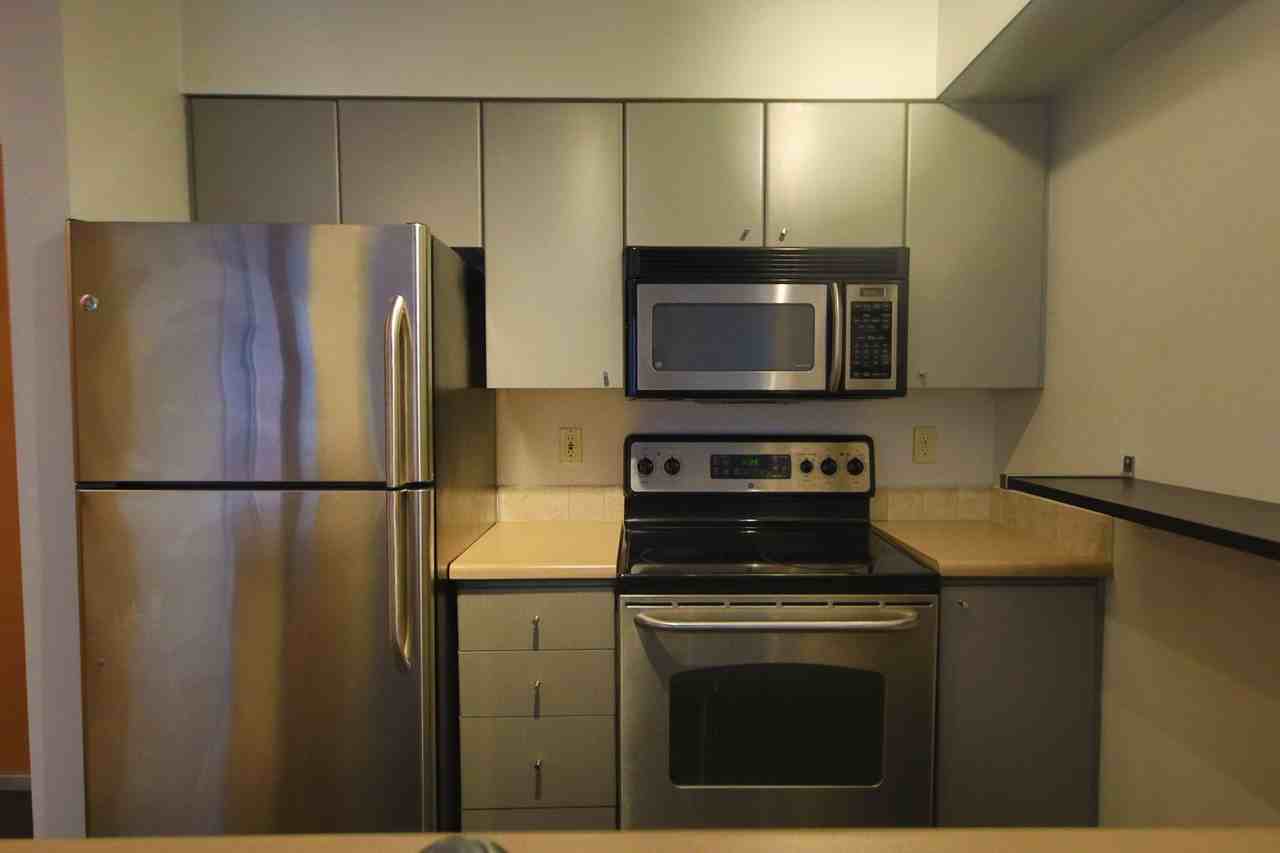 1125 E Olive St #306 - Photo 6 of 16