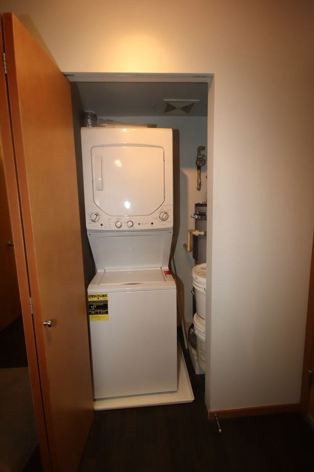 1125 E Olive St #306 - Photo 7 of 16