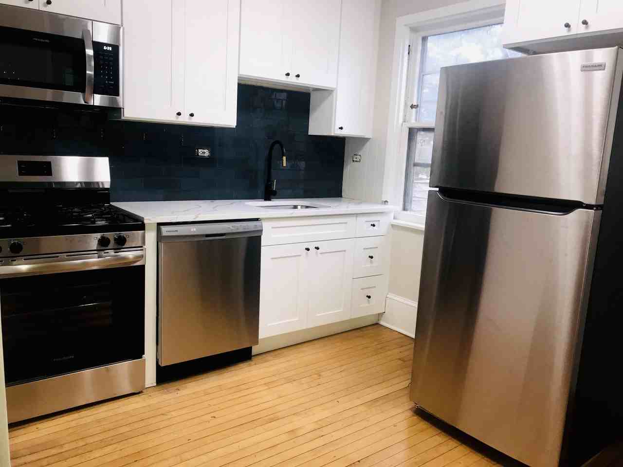 517 Hamilton Street #1 - Photo 3 of 32