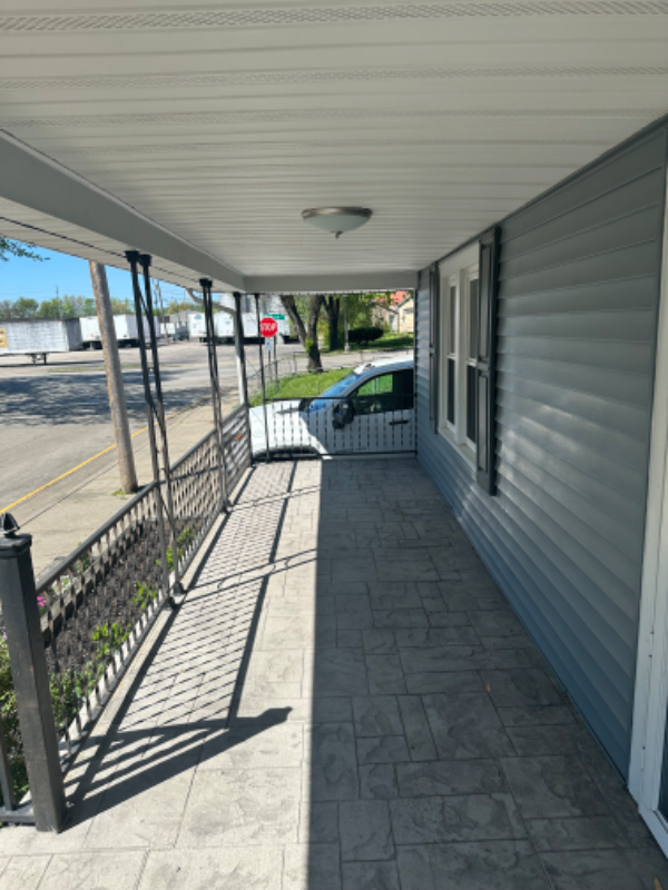 225 6th St - Photo 2 of 20