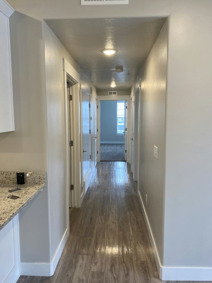 1128 South 820 East, Unit 10-201 - Photo 4 of 15