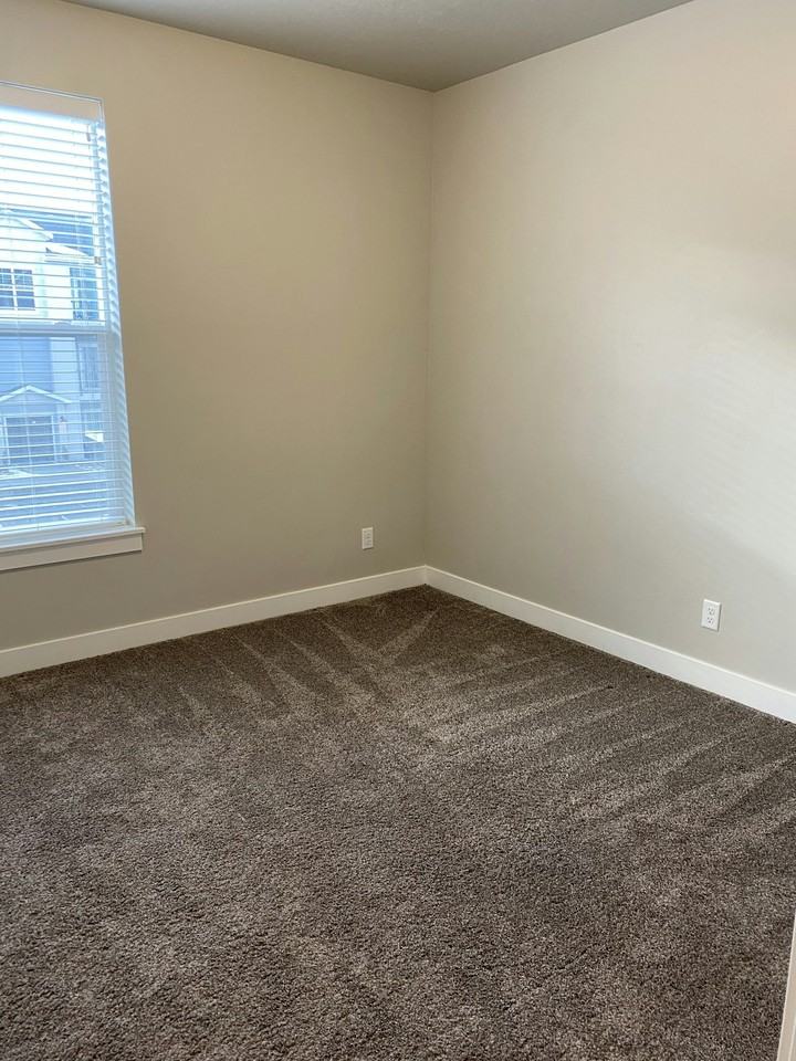 1128 South 820 East, Unit 10-201 - Photo 5 of 15