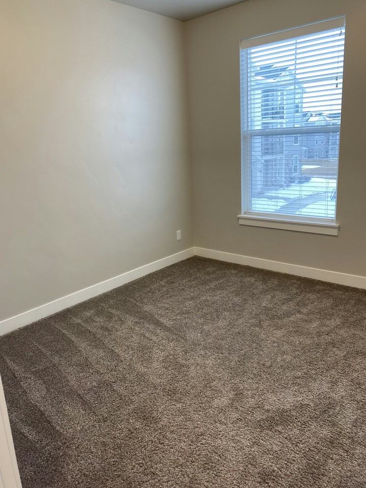 1128 South 820 East, Unit 10-201 - Photo 6 of 15