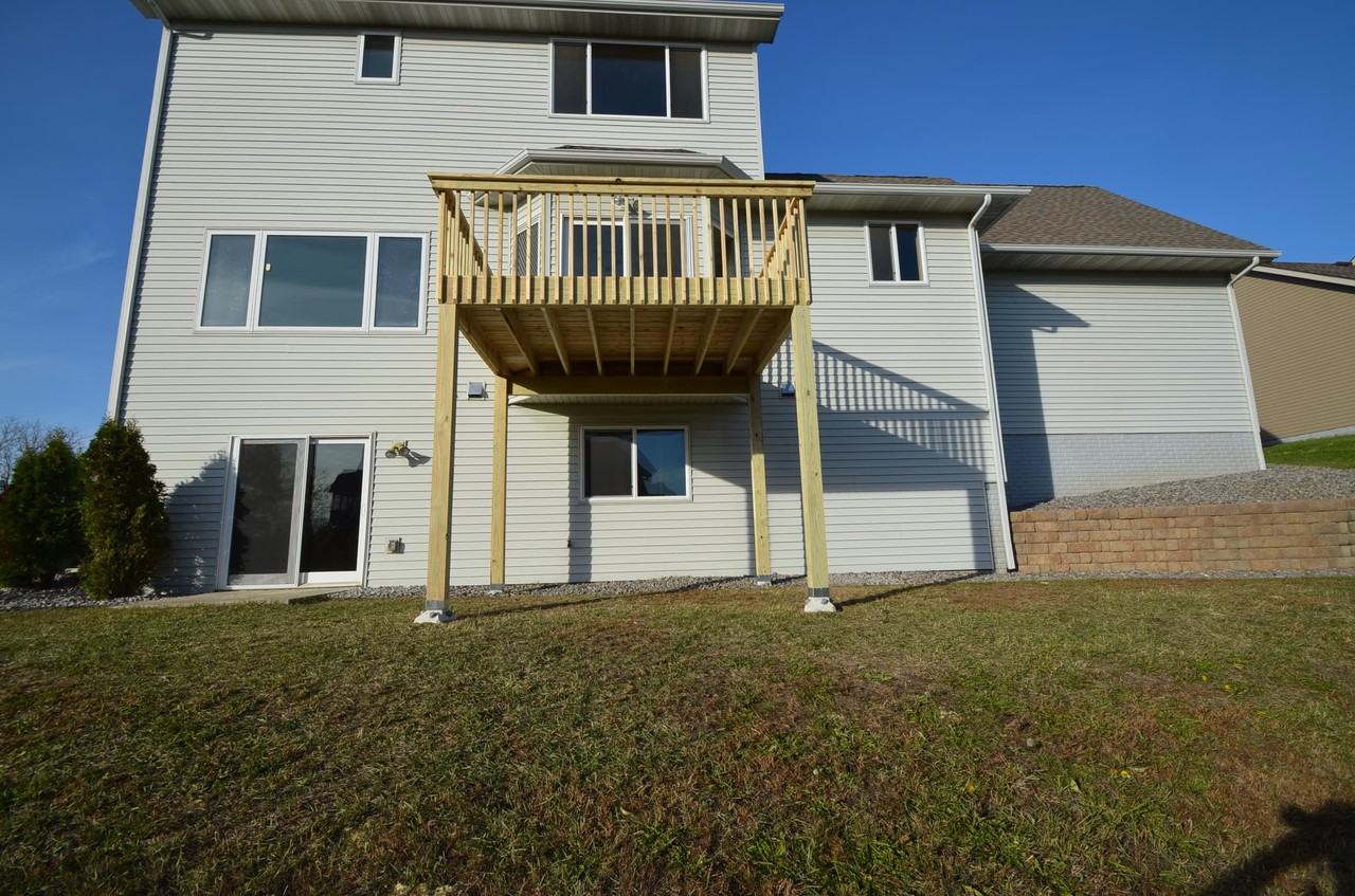 2568 Bloom Rd - Photo 2 of 15