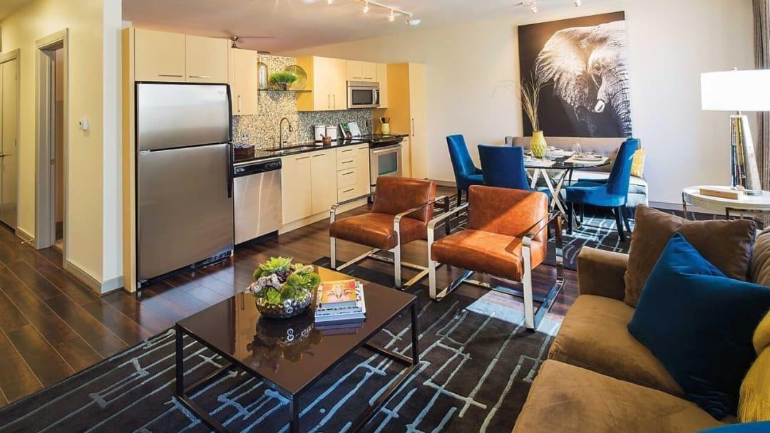 1812 Commerce Street - Photo 5 of 10