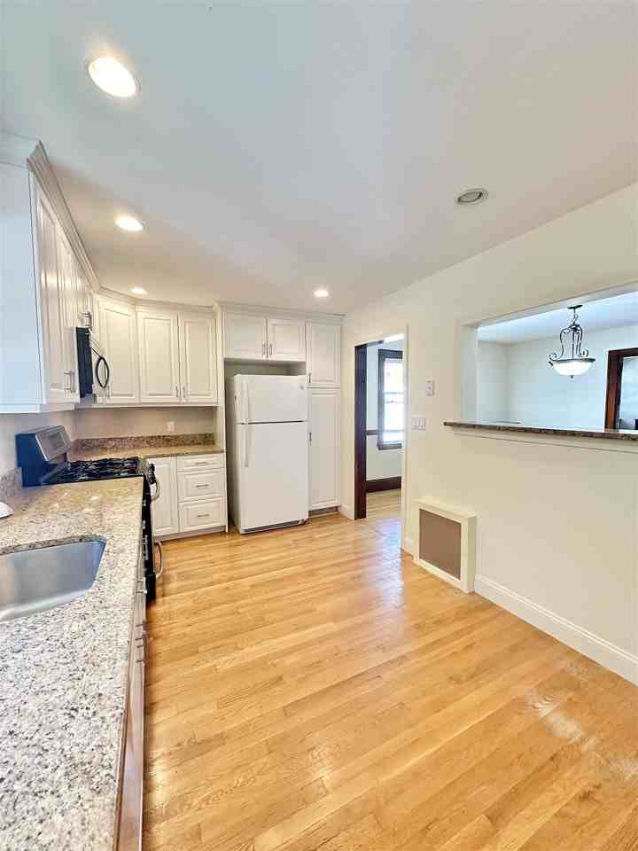 177 Trapelo Rd - Photo 2 of 8