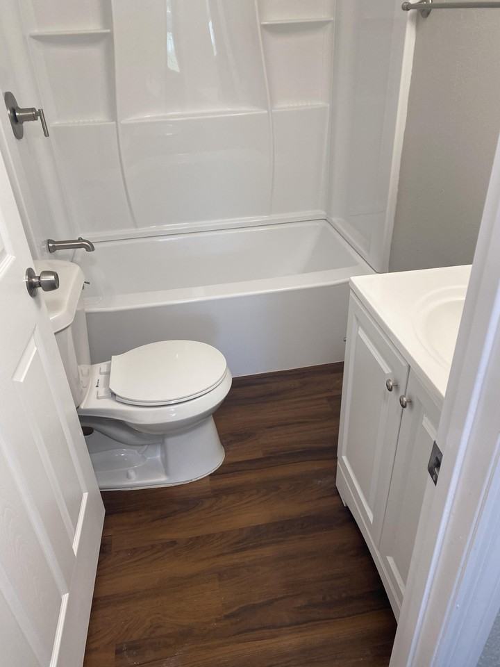 N Mulberry St - Photo 4 of 11