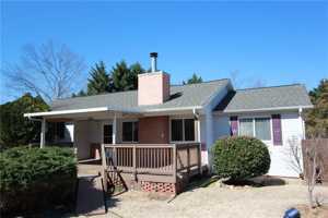 featured image of 1825 Skyline Drive