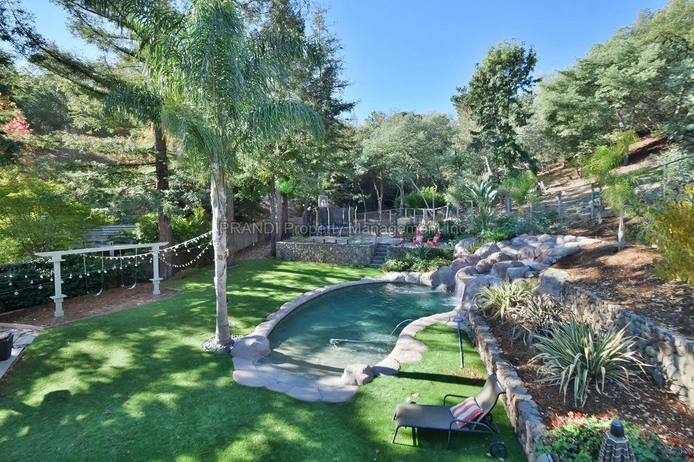 14 Corte Capistrano - Photo 2 of 34