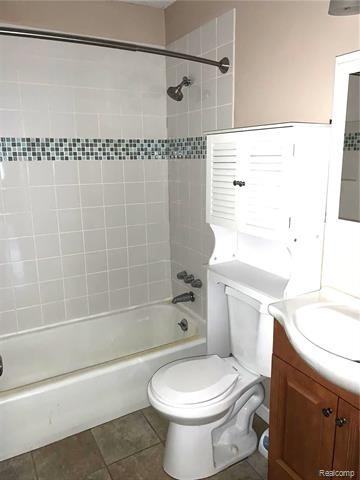 4507 Woodland Ave - Photo 6 of 12