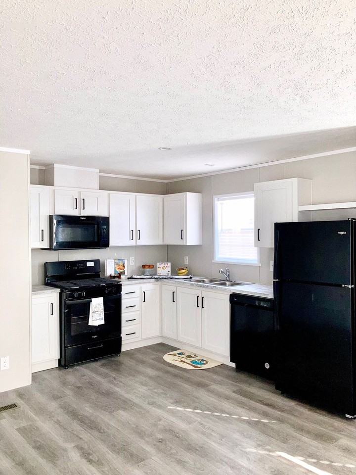 Eastgate MHC, LLC - Photo 4 of 50