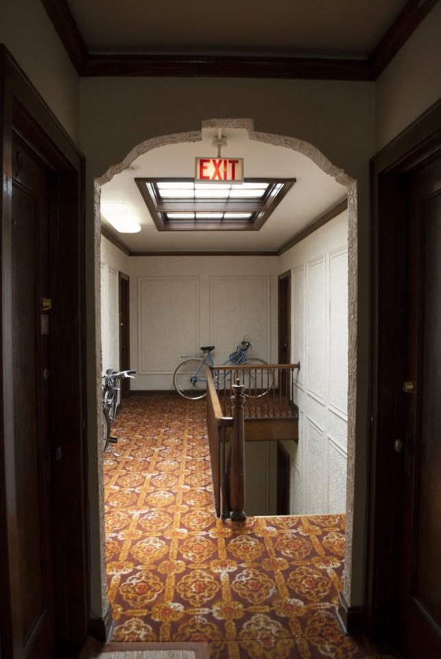 3833 N Oakland Ave - Photo 3 of 5