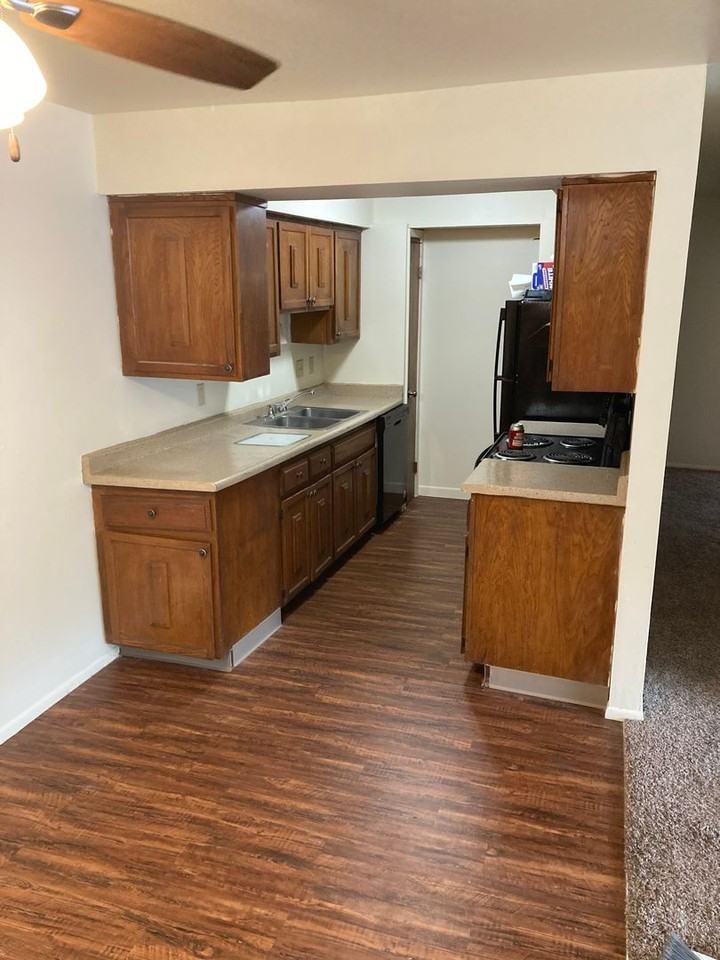 Forest Place Apartments - Photo 5 of 22