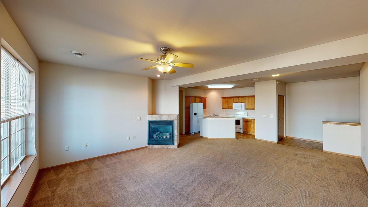 2987 Providence St - Photo 4 of 12